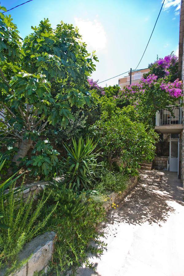 Hvar Deluxe Rooms Hvar Town Bagian luar foto