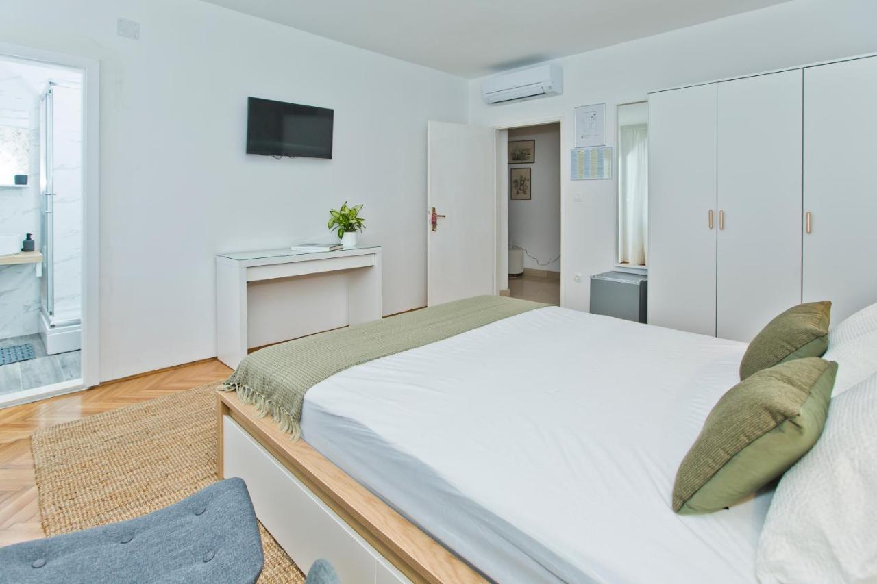 Hvar Deluxe Rooms Hvar Town Bagian luar foto