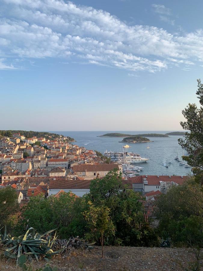 Hvar Deluxe Rooms Hvar Town Bagian luar foto