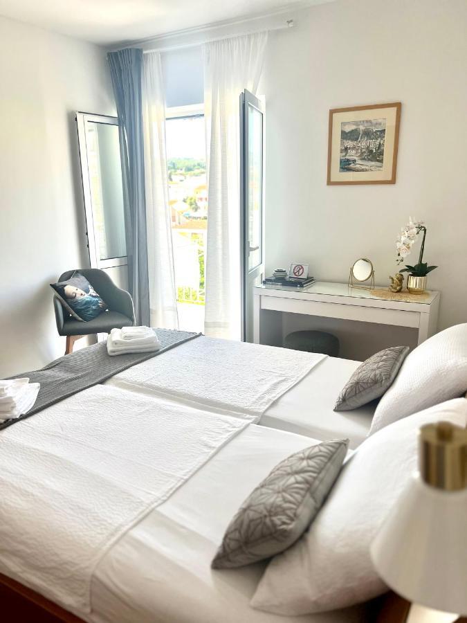 Hvar Deluxe Rooms Hvar Town Bagian luar foto